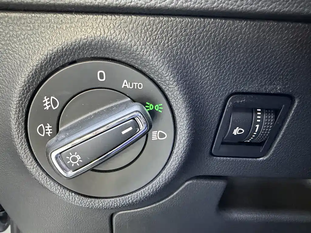 Skoda Karoq 2023 — фото 12