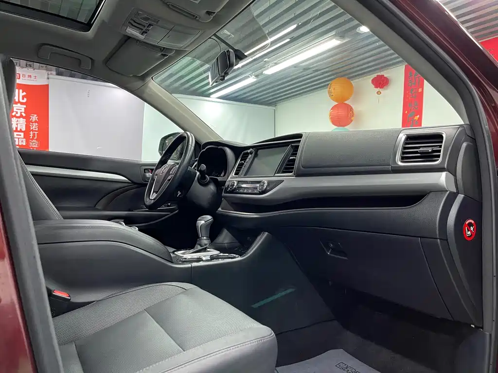 Toyota Highlander 2017 — фото 22