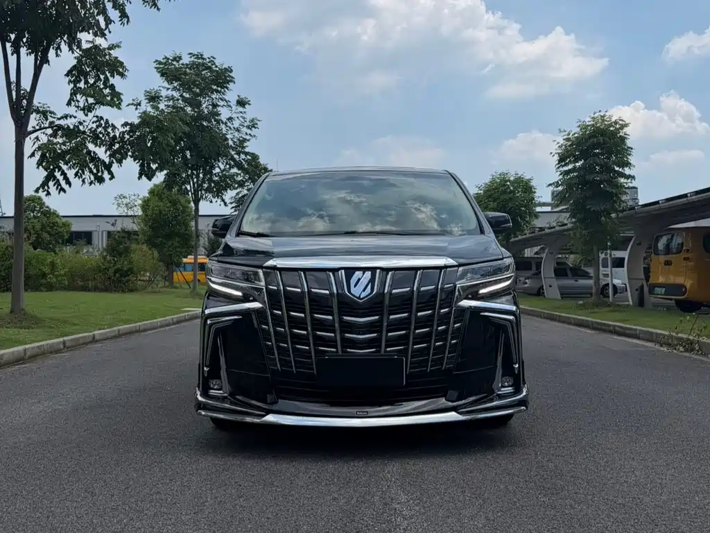 Toyota Alphard 2019 — фото 2
