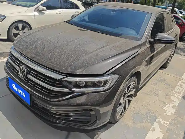 Volkswagen Sagitar 2024