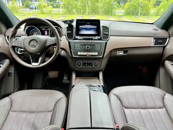 Mercedes-Benz GLE 2018
