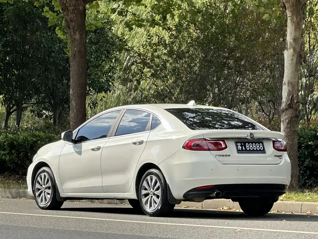 Fiat Viaggio 2013