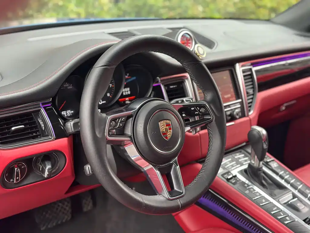 Porsche Macan 2015 — фото 9