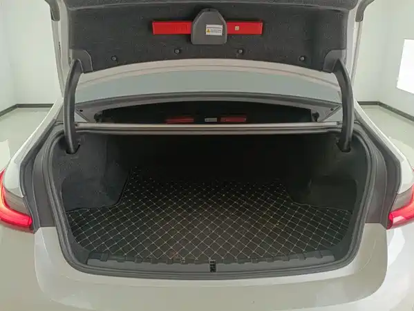 BMW i3 2024