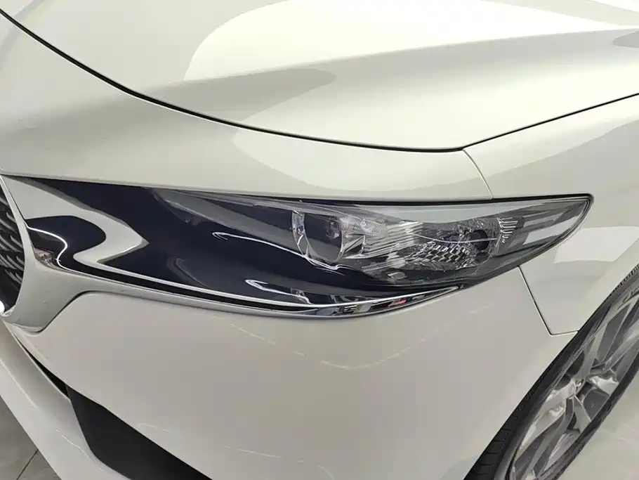 Mazda 3 Axela 2022
