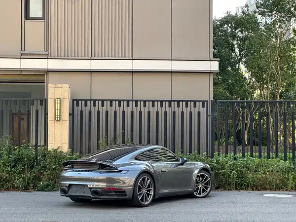 Porsche 911 2024