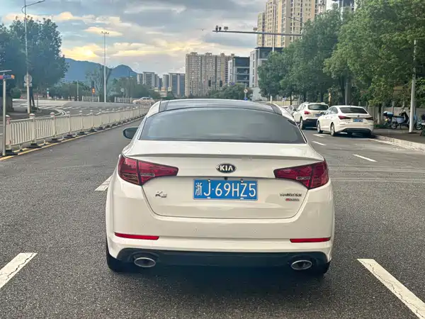 Kia K5 2012