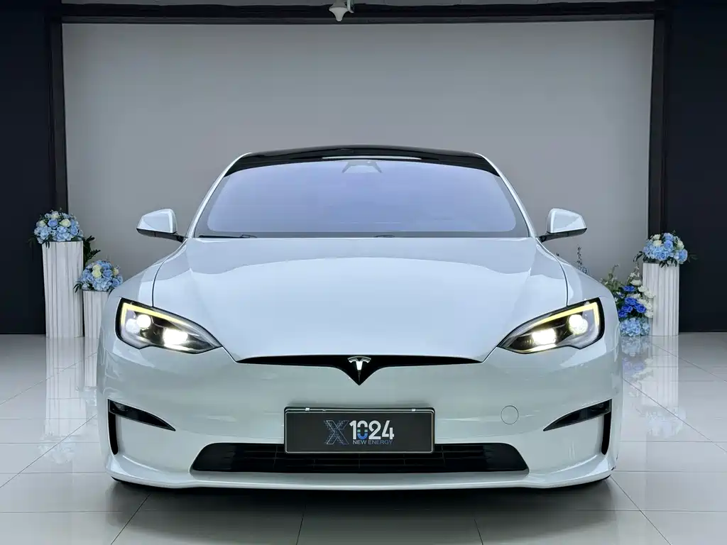 Tesla Model S 2023 — фото 2