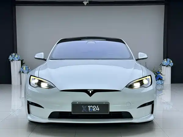 Tesla Model S 2023