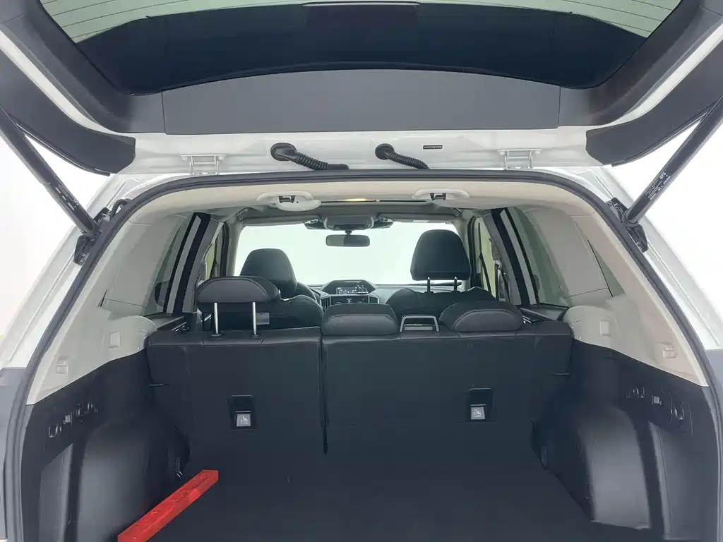 Subaru Forester 2023 — фото 22