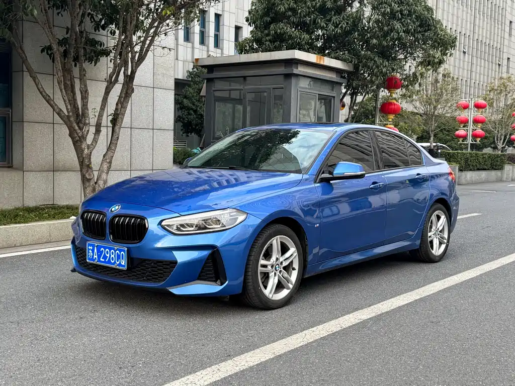 BMW 1 Series 2019 — фото 2