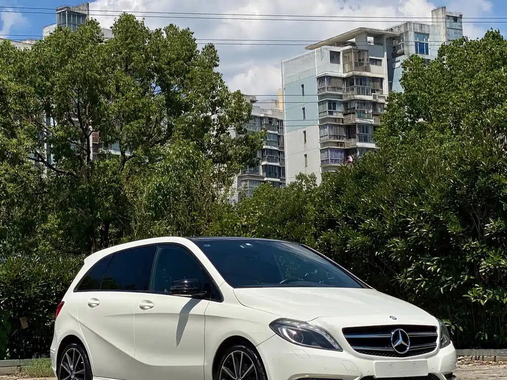 Mercedes-Benz B-Class 2013