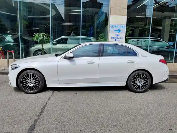 Mercedes-Benz C-Class 2023