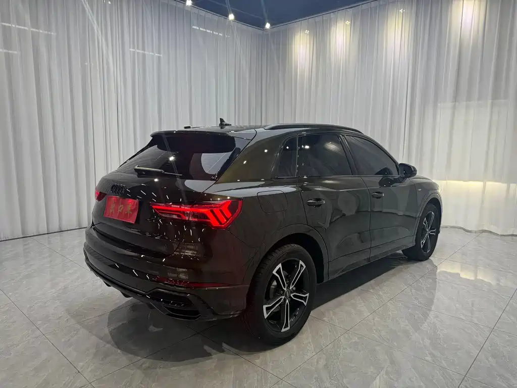 Audi Q3 2021