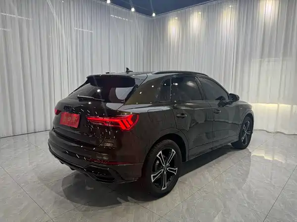 Audi Q3 2021