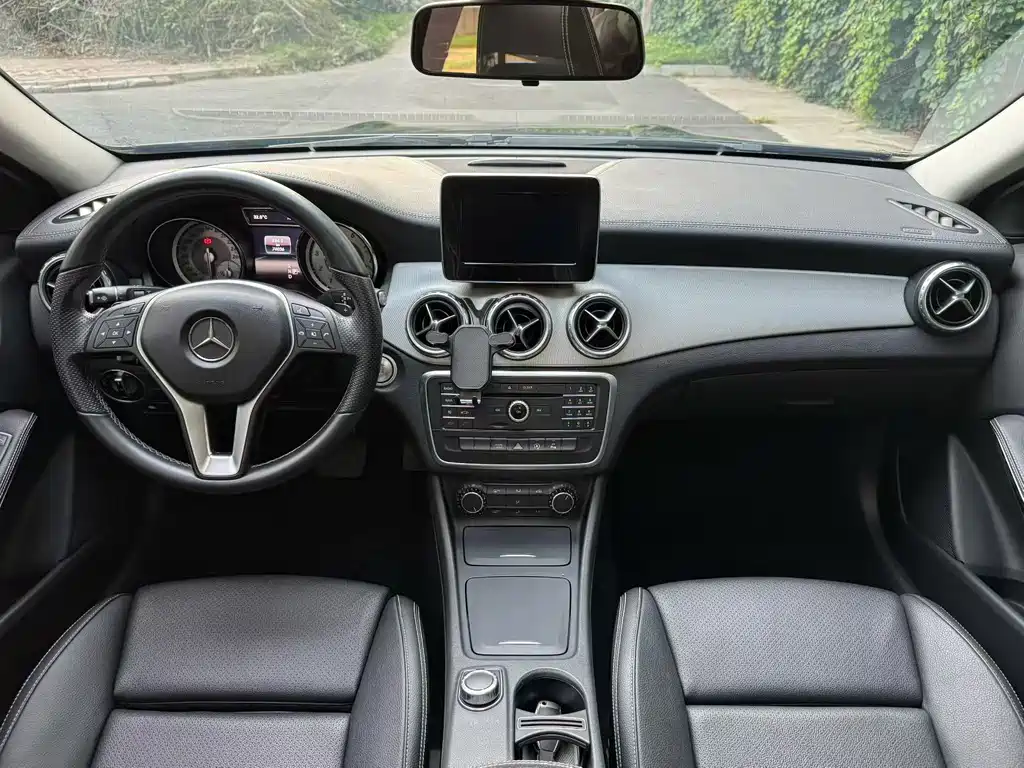Mercedes-Benz GLA 2016 — фото 8