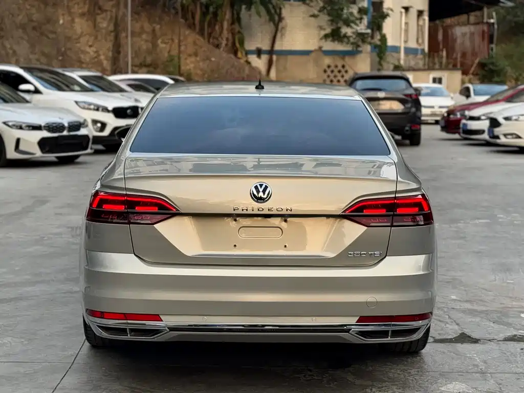 Volkswagen Phideon 2018 — фото 8