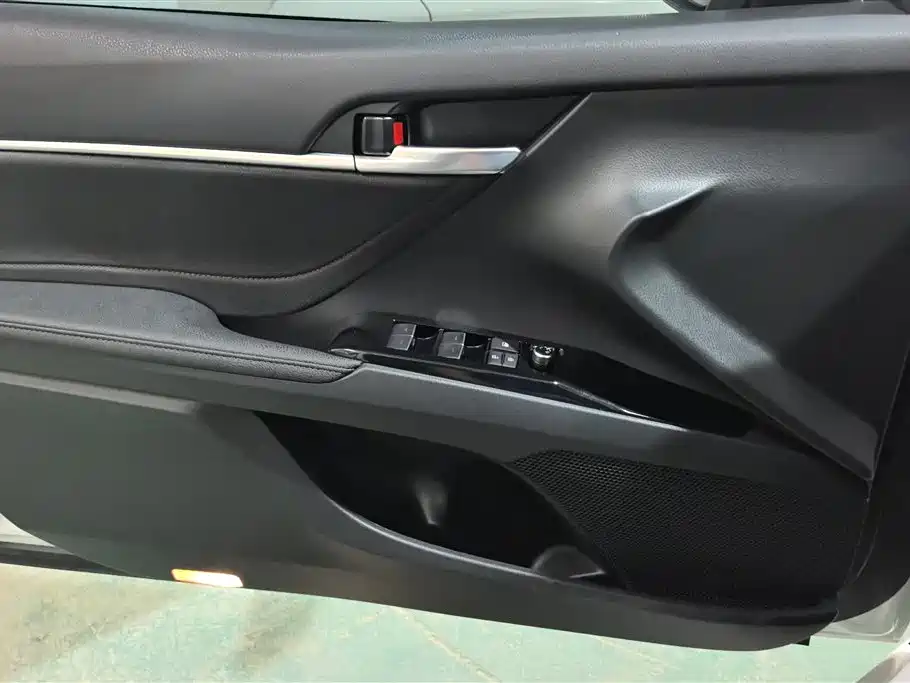 Toyota Camry 2023