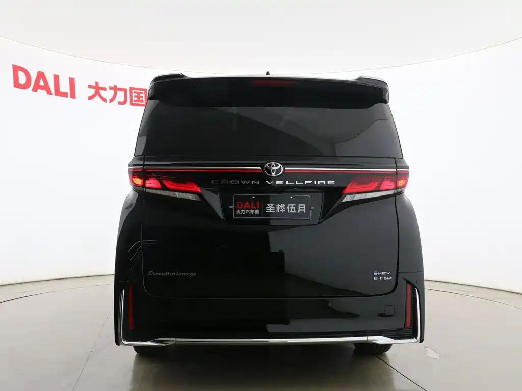 Toyota Vellfire 2025 — фото 13