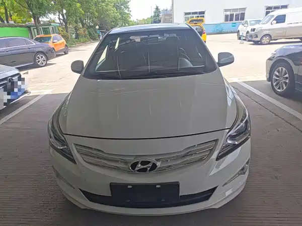 Hyundai Rui Yi 2014