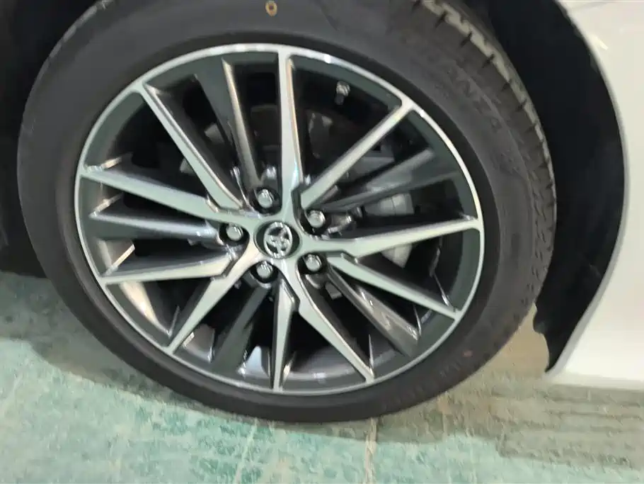 Toyota Camry 2023