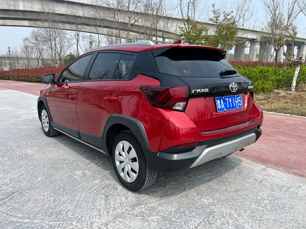 Toyota Yaris L 2019 — фото 3