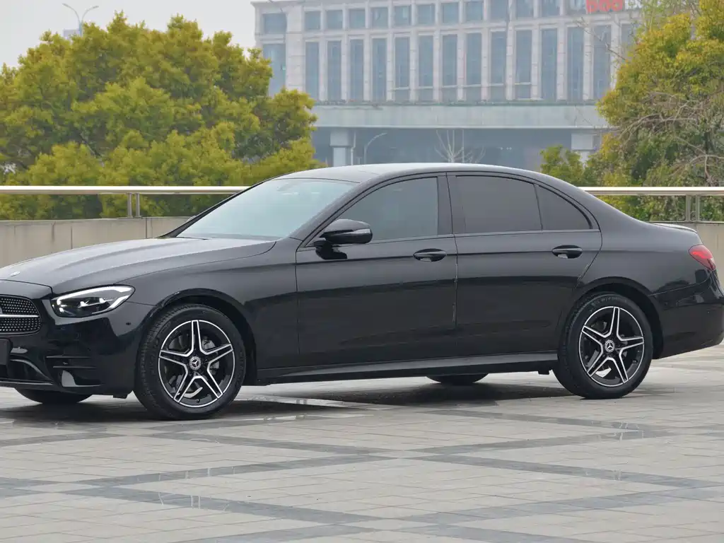 Mercedes-Benz E-Class 2021