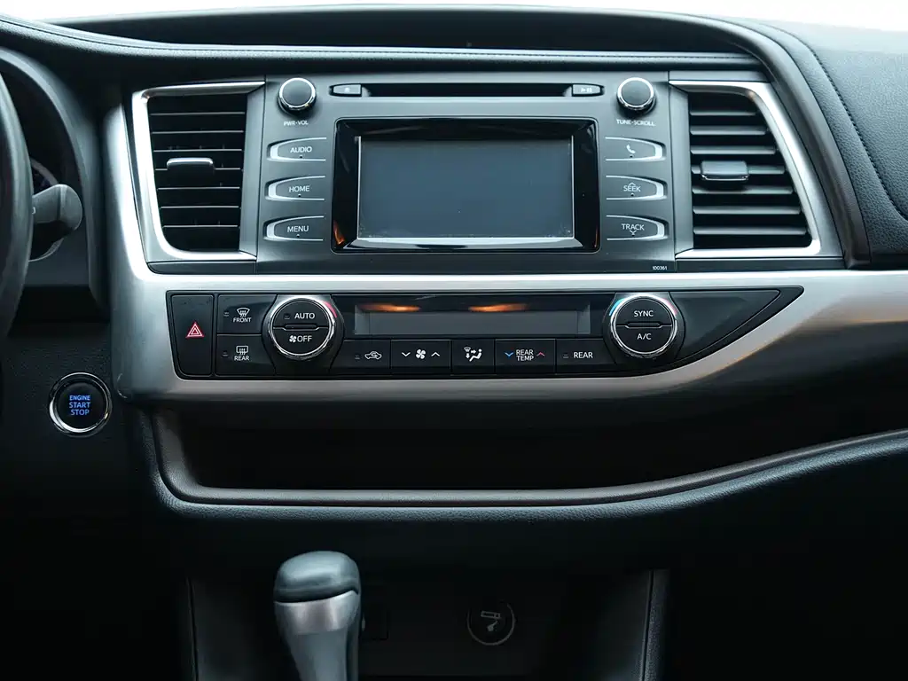 Toyota Highlander 2017 — фото 16
