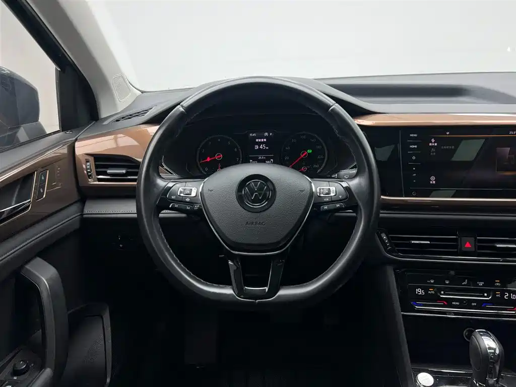 Volkswagen Tharu 2021 — фото 14