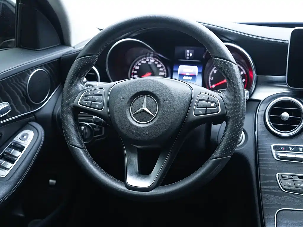Mercedes-Benz C-Class 2017 — фото 11