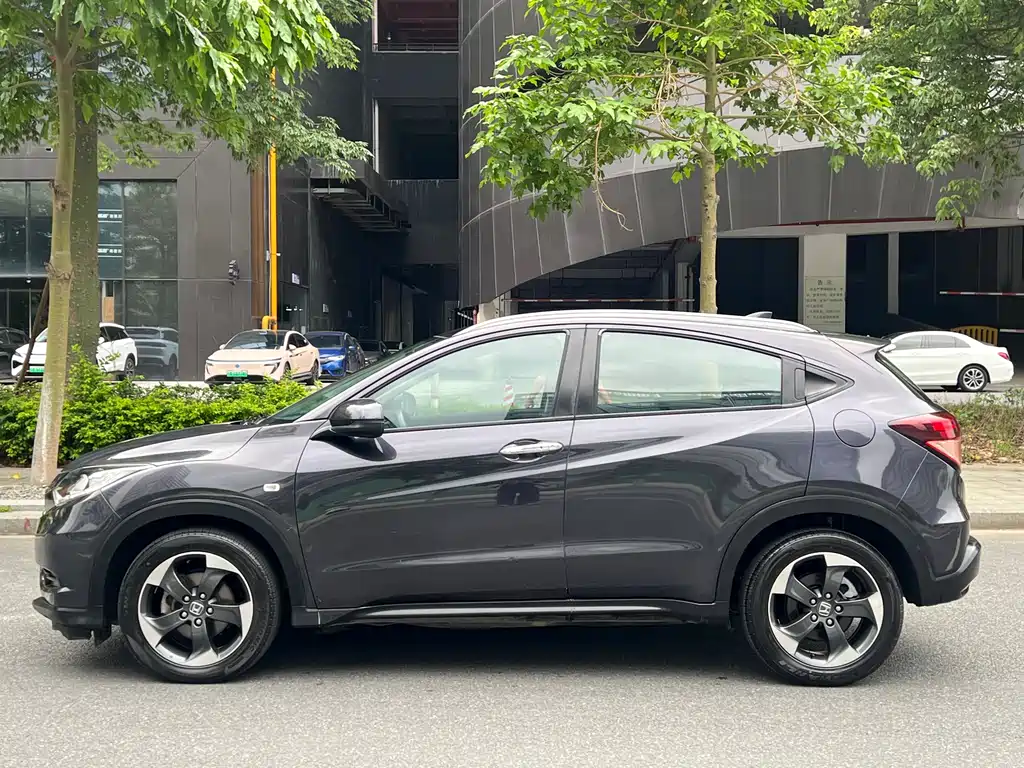 Honda Vezel 2017 — фото 7
