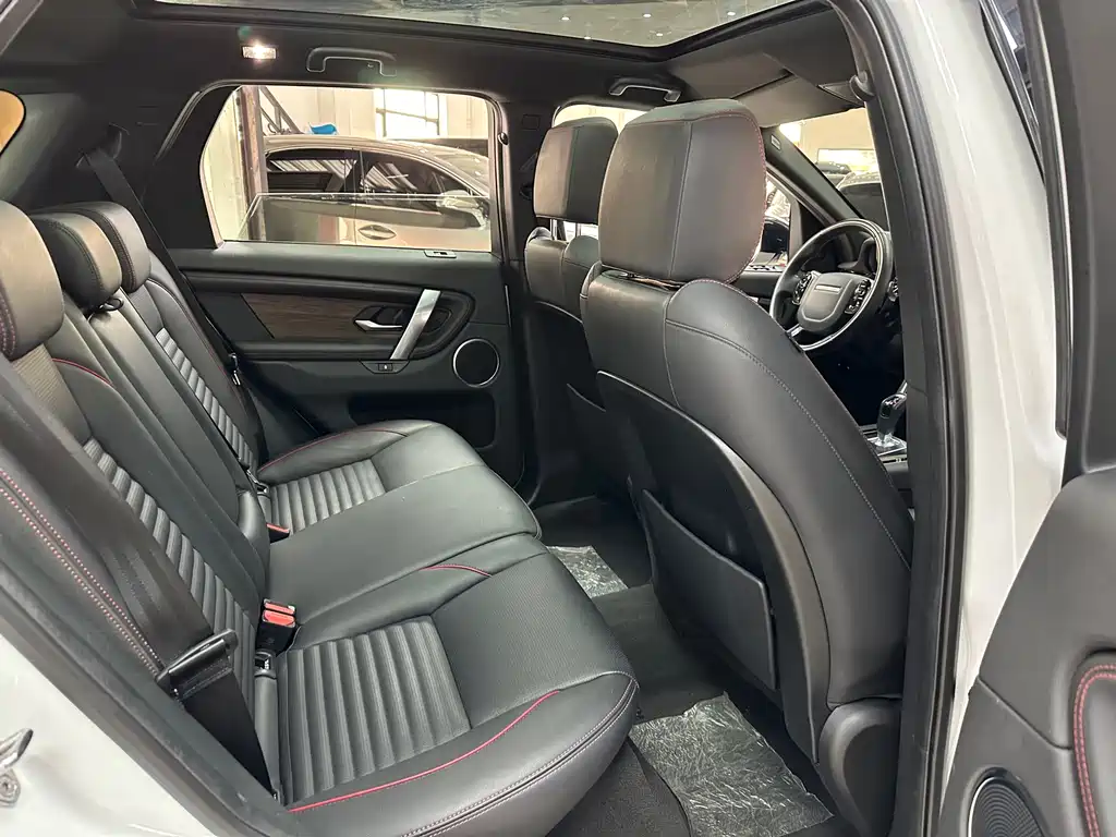 Land Rover Discovery Sport 2020 — фото 11