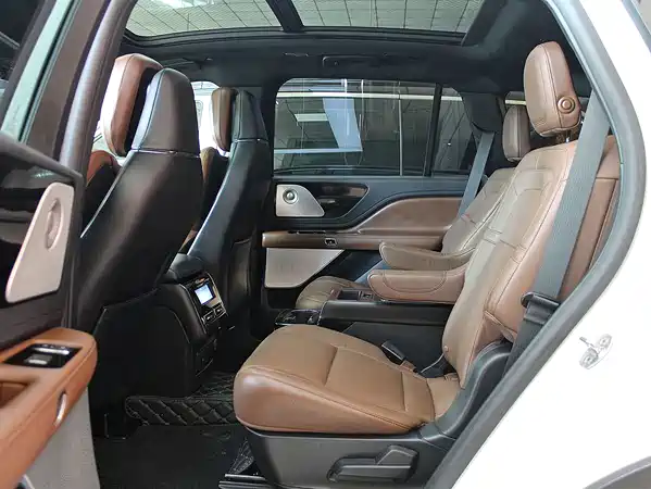Lincoln Aviator 2021
