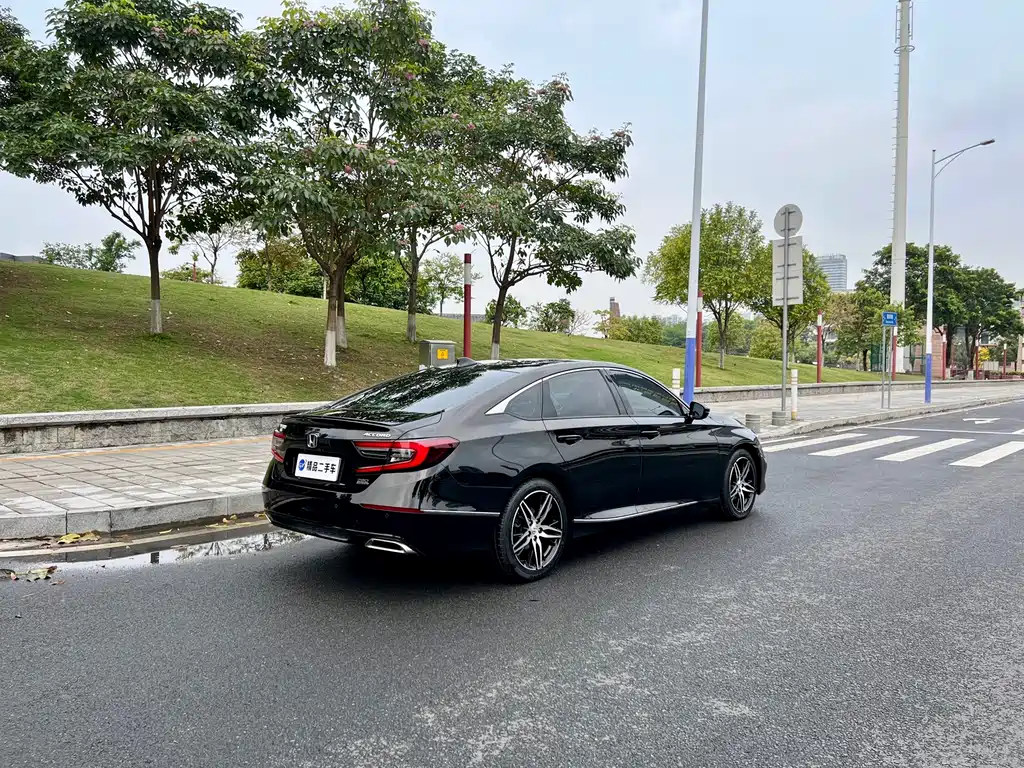 Honda Accord 2021 — фото 24