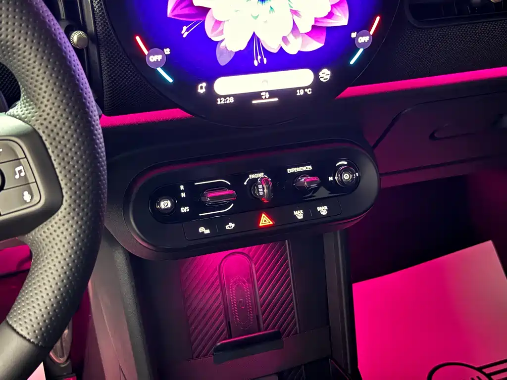 MINI JCW 2025 — фото 14