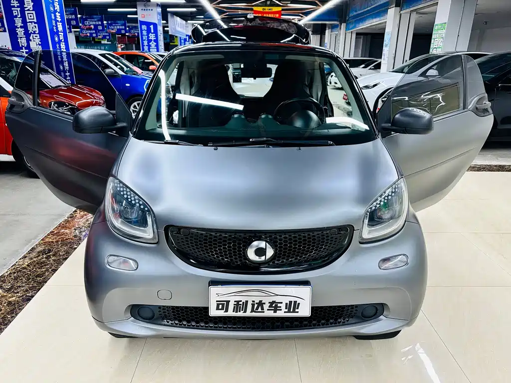smart Fortwo 2018 — фото 26