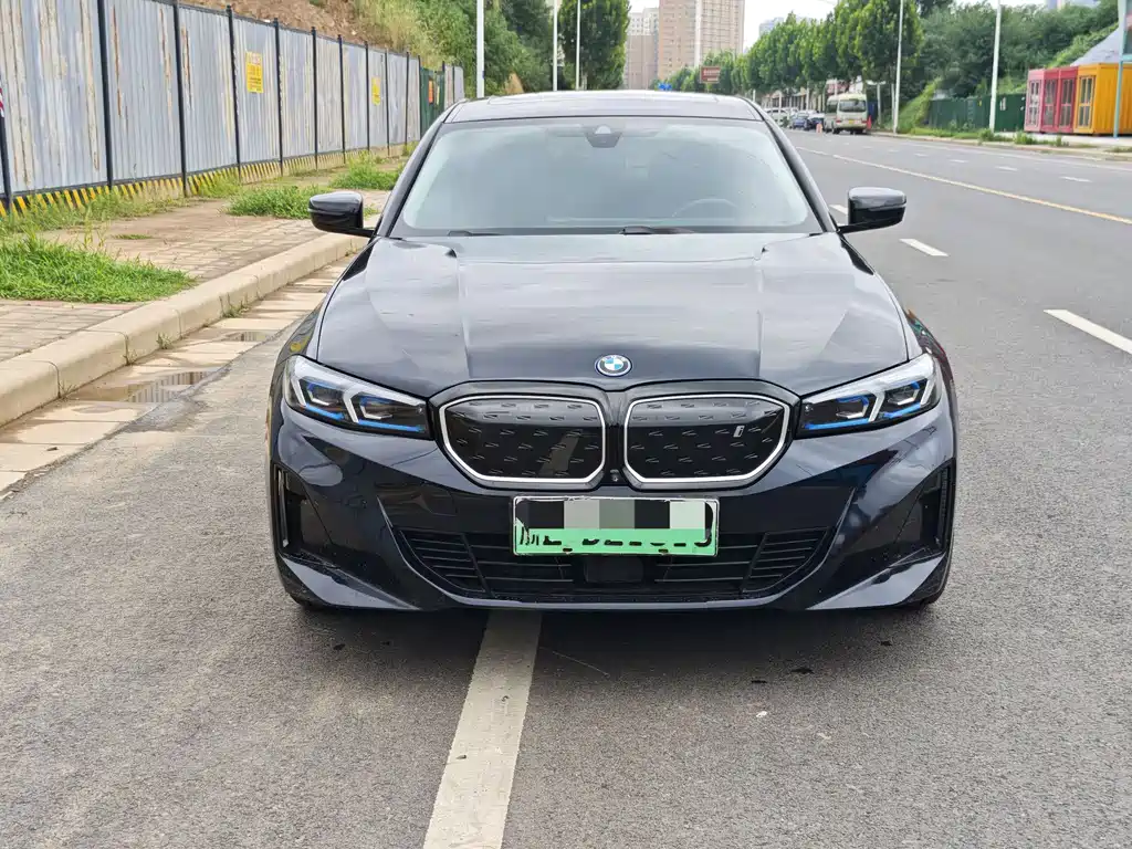 BMW i3 2023
