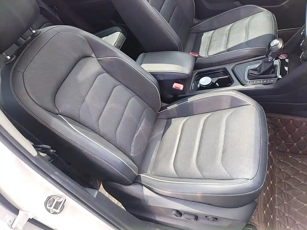 Volkswagen Tiguan L 2021 — фото 25