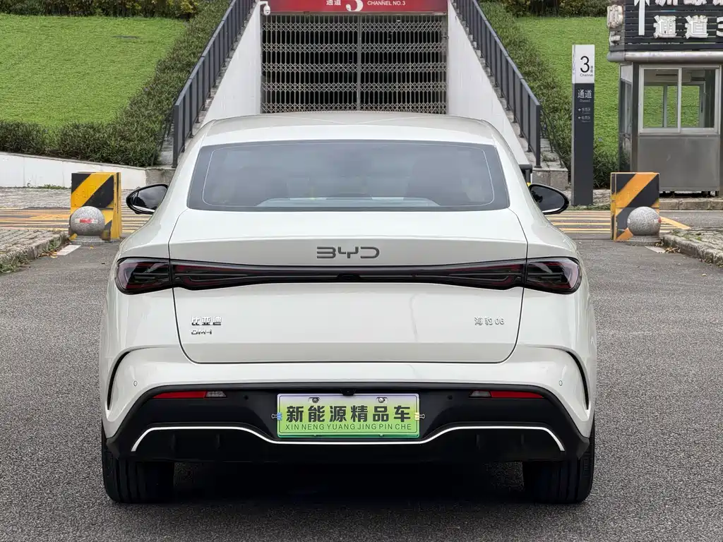 BYD Seal 06 2024 — фото 19