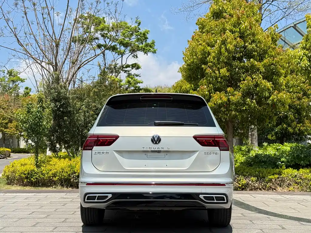 Volkswagen Tiguan L 2023 — фото 5