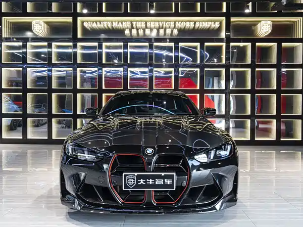 BMW M4 2025