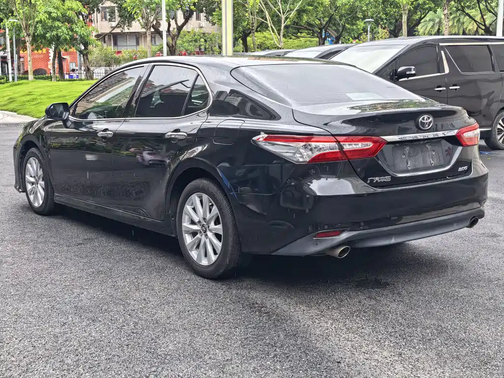 Toyota Camry 2019