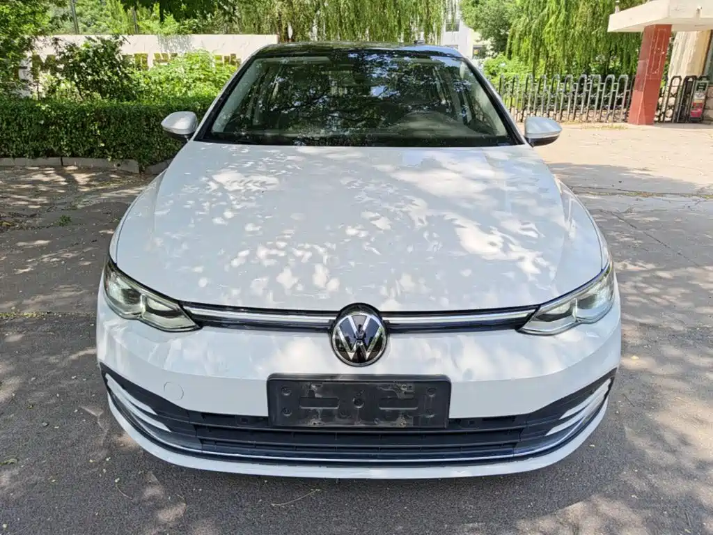 Volkswagen Golf 2024