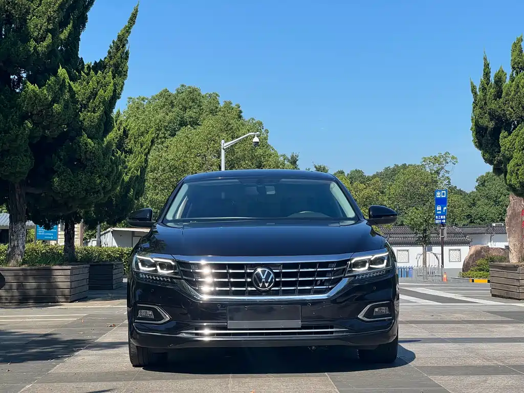 Volkswagen Passat 2021