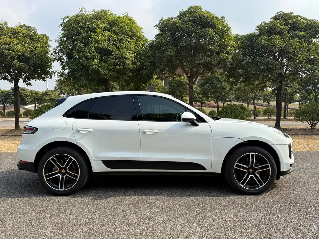 Porsche Macan 2021 — фото 4