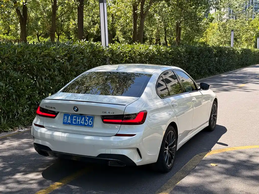 BMW 3 Series 2022
