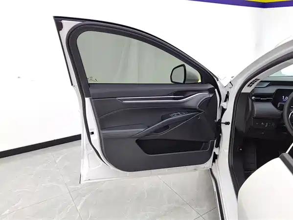 Ford Mondeo 2025