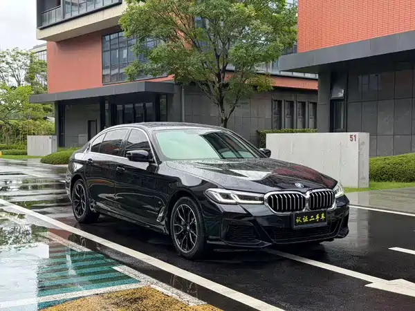 BMW 5 Series 2022