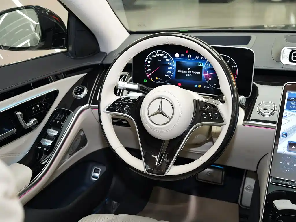 Mercedes-Benz Maybach S-Class 2025 — фото 13
