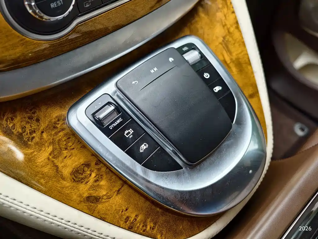 Mercedes-Benz Vito 2022 — фото 15